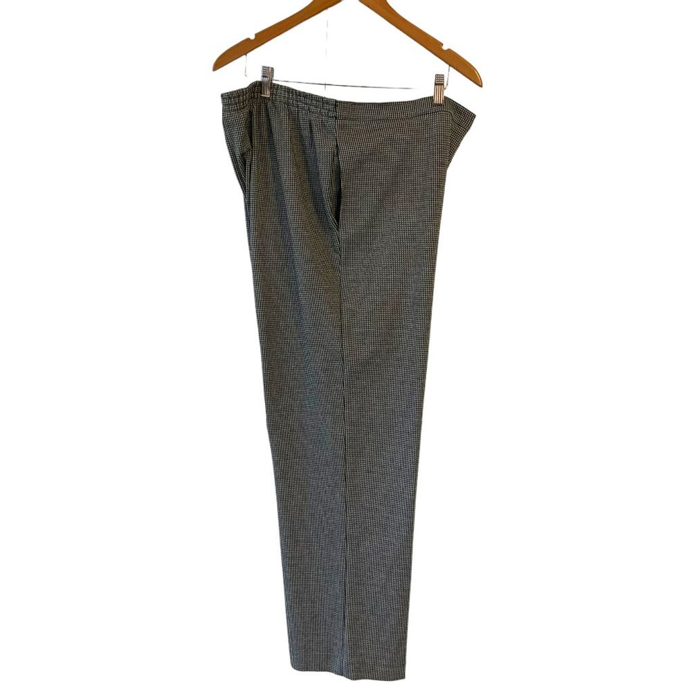 Alfred Dunner Ladies Slacks Pullon Elastic Waist Black White Checked Pattern 18